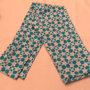 LulaRoe Disney OS leggings